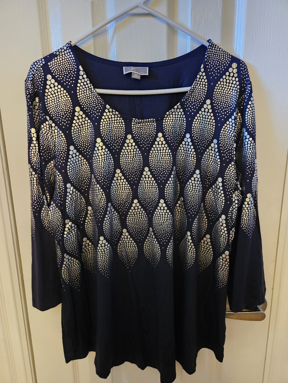 JM Collection XL 3/4 Sleeve Top - Navy Blue with Silver Design - Like New